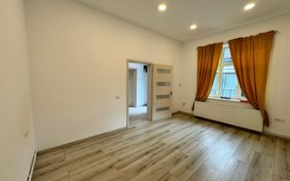 Spatiu Pentru Birouri Sau Cabinet | 74mp | 3 Camere | Parcare | Semicentral - Poză 2