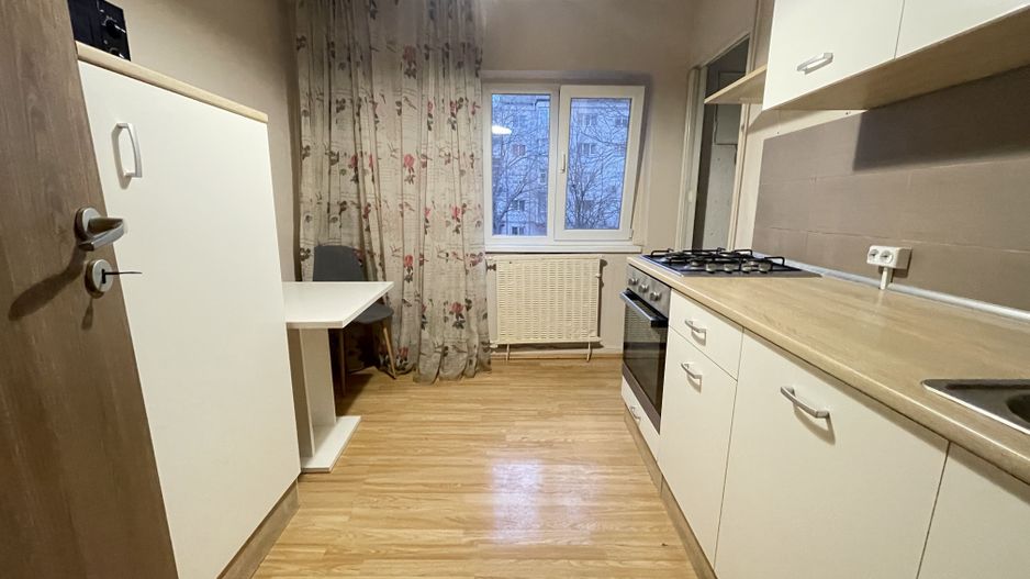 Apartament 2 camere,etajul 1,doua balcoane -zona Bucovina - Poză 3