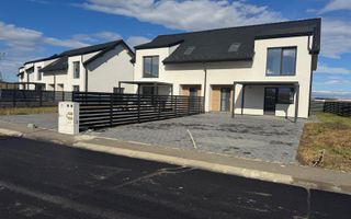 Casă Tip Duplex INDEPENDENTĂ ENERGETIC - Cartier NOU - Poză 1