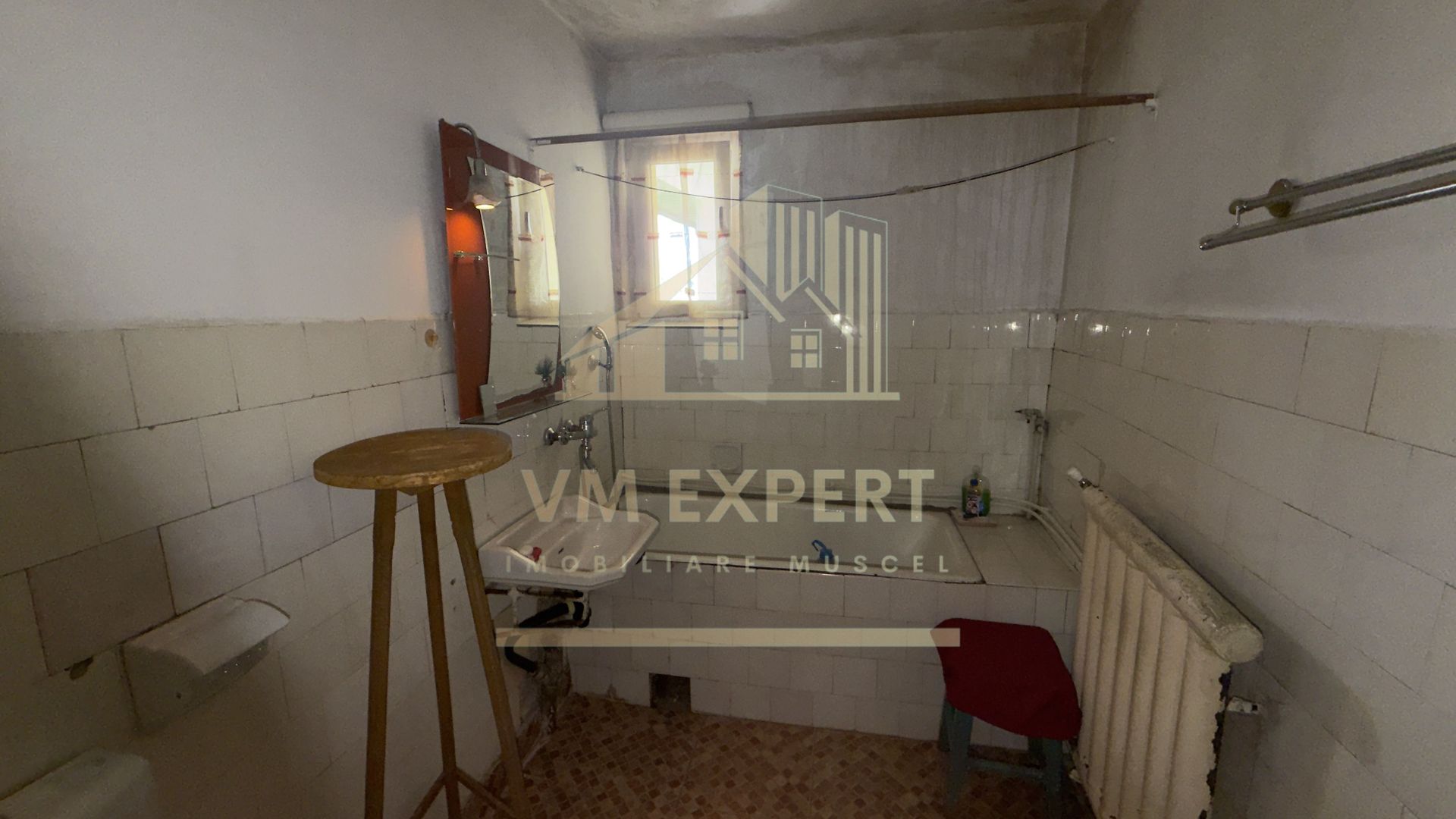APARTAMENT 2 CAMERE ETAJ 4 ZONA ULTRACENTRALĂ CAMPULUNG - Poză 28
