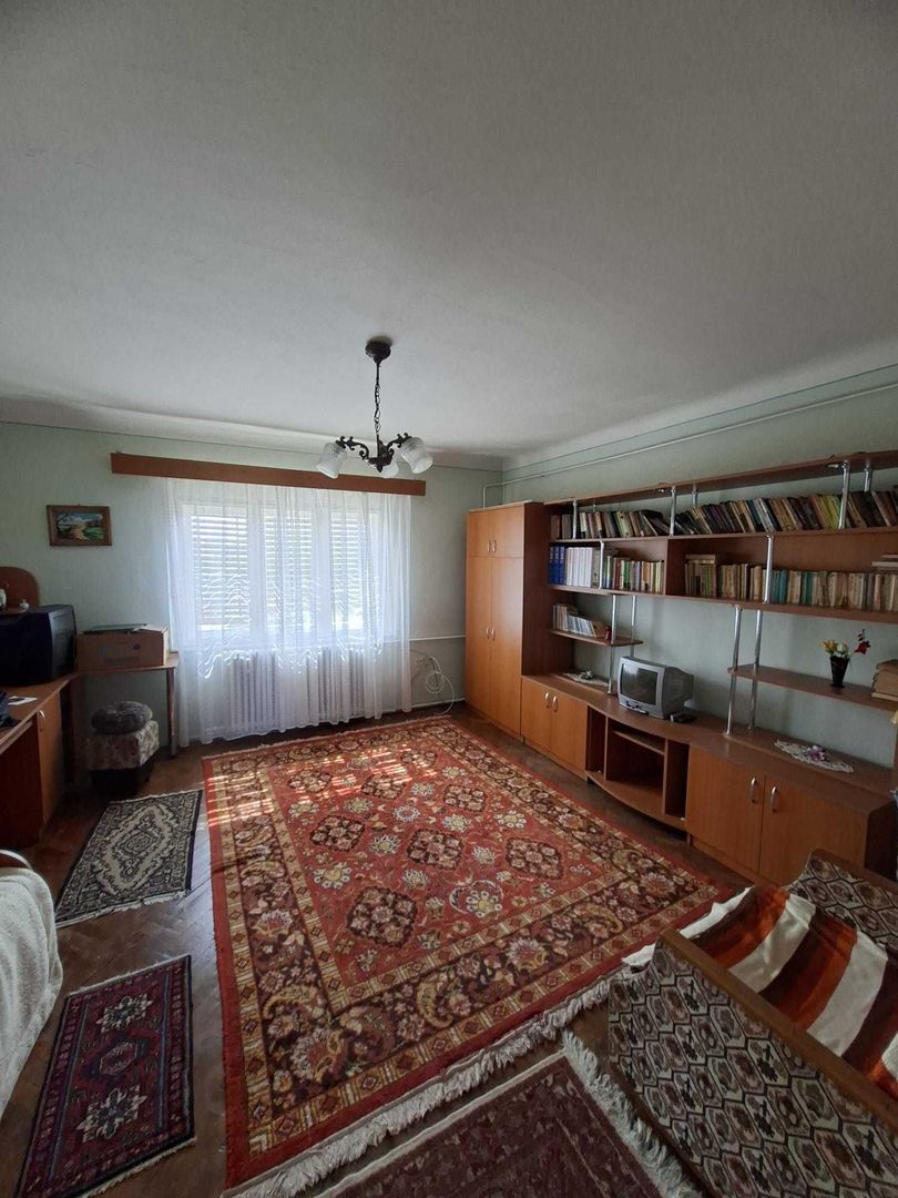 BRASADAS vinde casa cu etaj in zona Bercu Rosu. - Poză 8