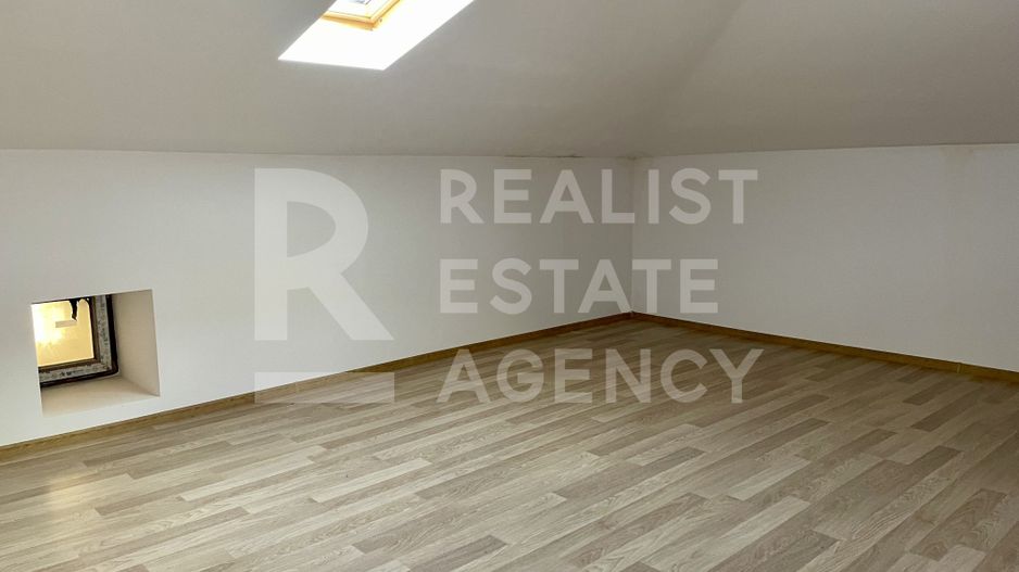 De vânzare – Clădire impresionantă, 11 camere, 9 dormitoare, Păcurari - Poză 21