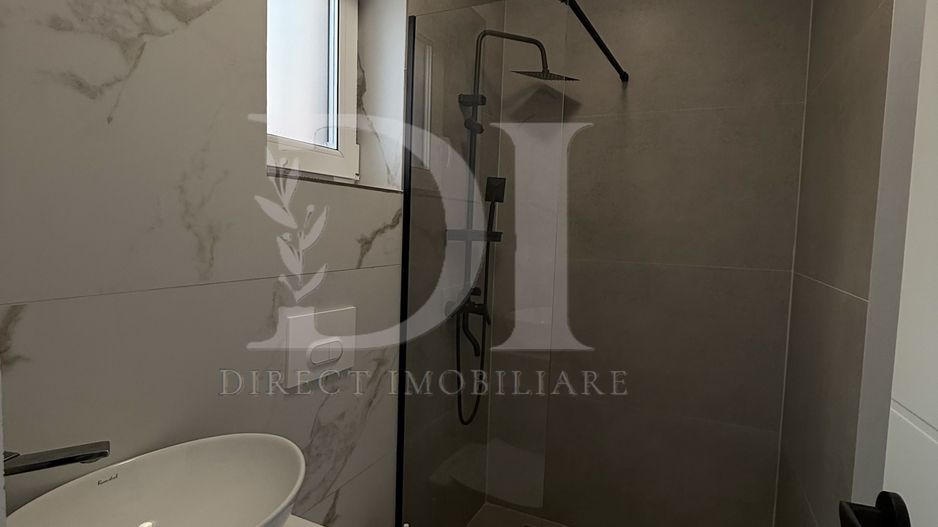 Casă la cheie | 3 dormitoare | Zona restaurantului Il Milanese - Poză 16