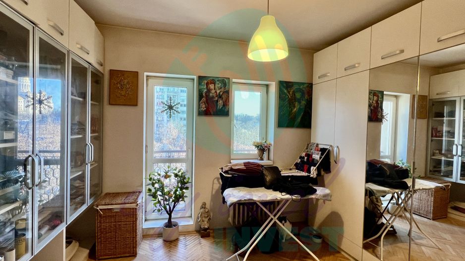 3 camere Unirii -Libertății | Vedere Parlament & Catedrală | Bloc 1992 - Poză 6