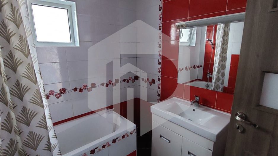Apartament 3 camere de inchiriat in Selimbar-Recent renovat - Poză 5