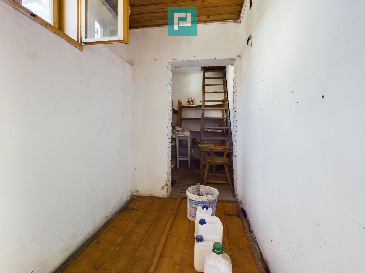 Casă 4 camere, zona centrală în Pâncota - Poză 11