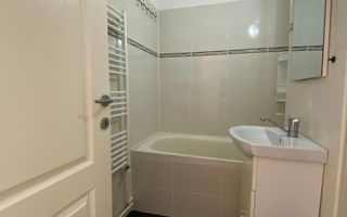 Garsonieră de vânzare în Mioveni etaj 2 - Poză 3