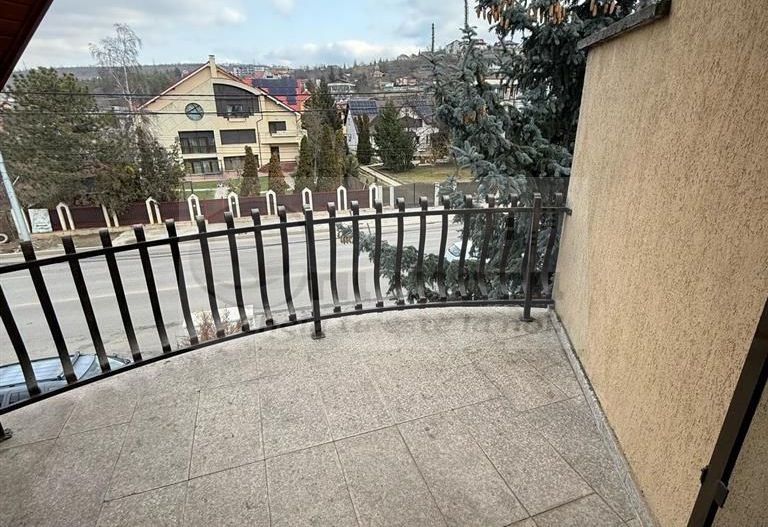Vila 3 Camere- Zona Bucium- 850 euro - Poză 9