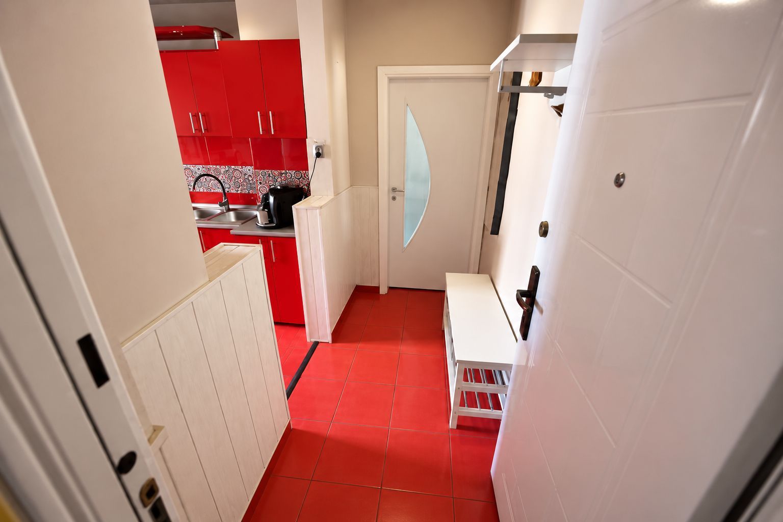 Complex Studențesc | 2 Camere | Etaj 1 | Centrală proprie | AC | Boxă - Poză 7