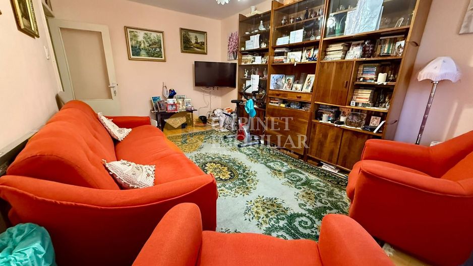 3 CAMERE DECOMANDAT--ETAJ 1--MOBILAT+UTILAT--ZONA FOARTE BUNA - Poză 1