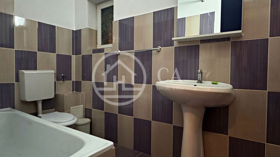 Casă de închiriat cu 4 camere în Cartierul Europa, Oradea - Poză 12