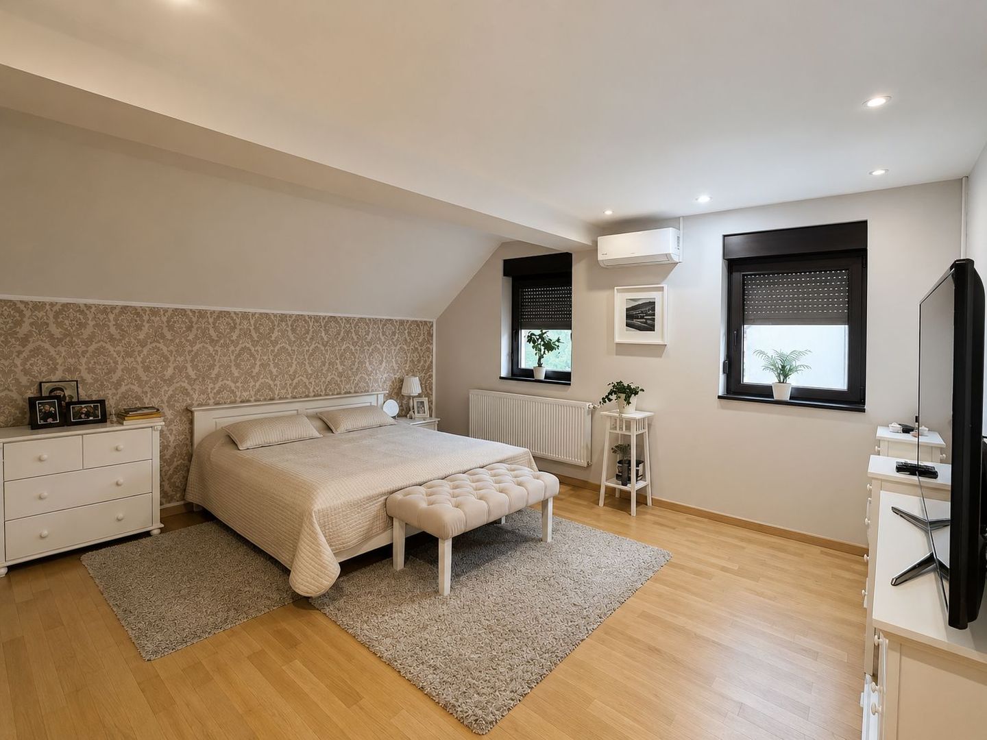 Duplex de inchiriat | Dumbravita | 6 camere | 2 bai | Centrala proprie - Poză 13