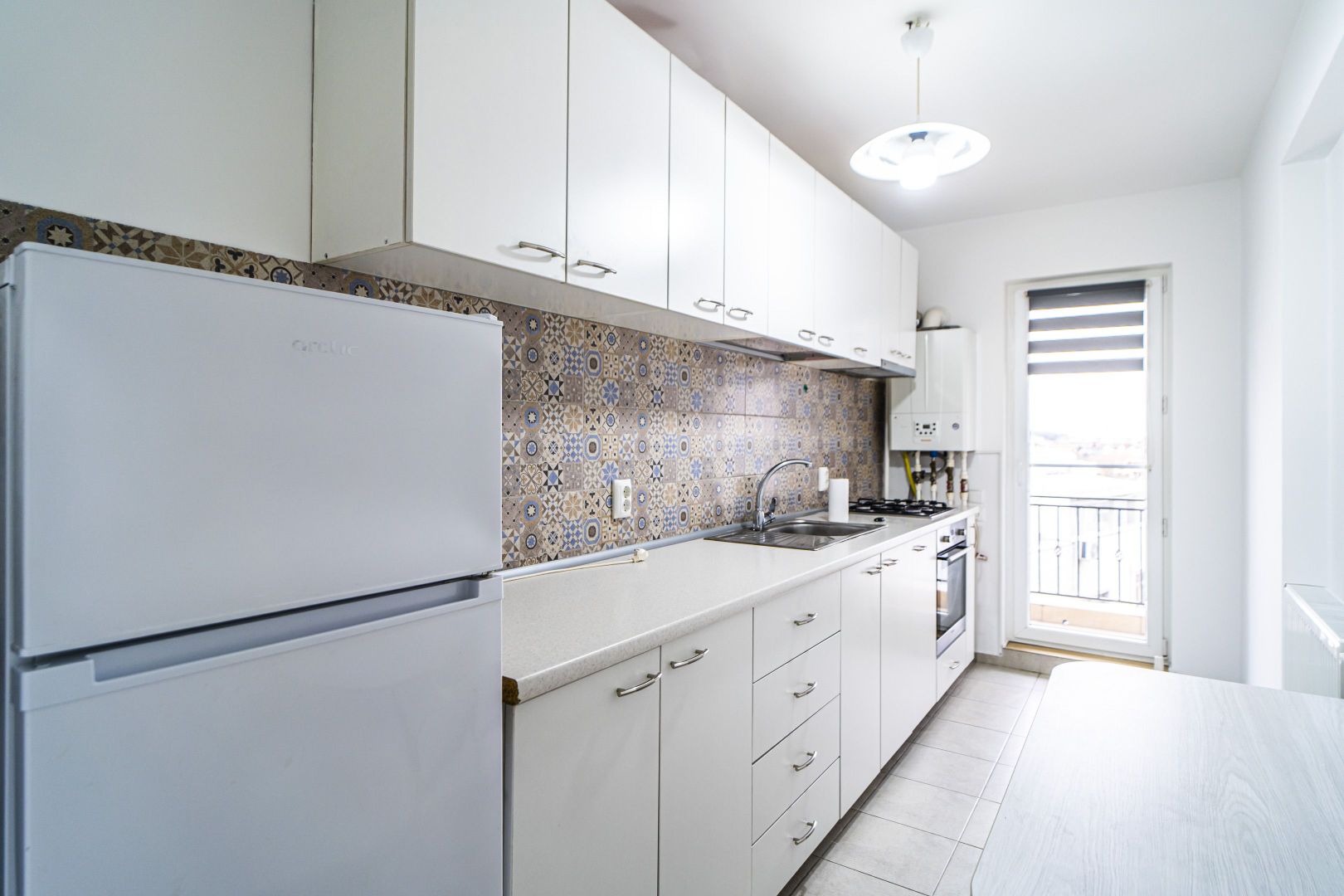 Garsoniera, 36 mp, mobilata-utialta, etaj 4, langa Penny Market- Rezervelor - Poză 12