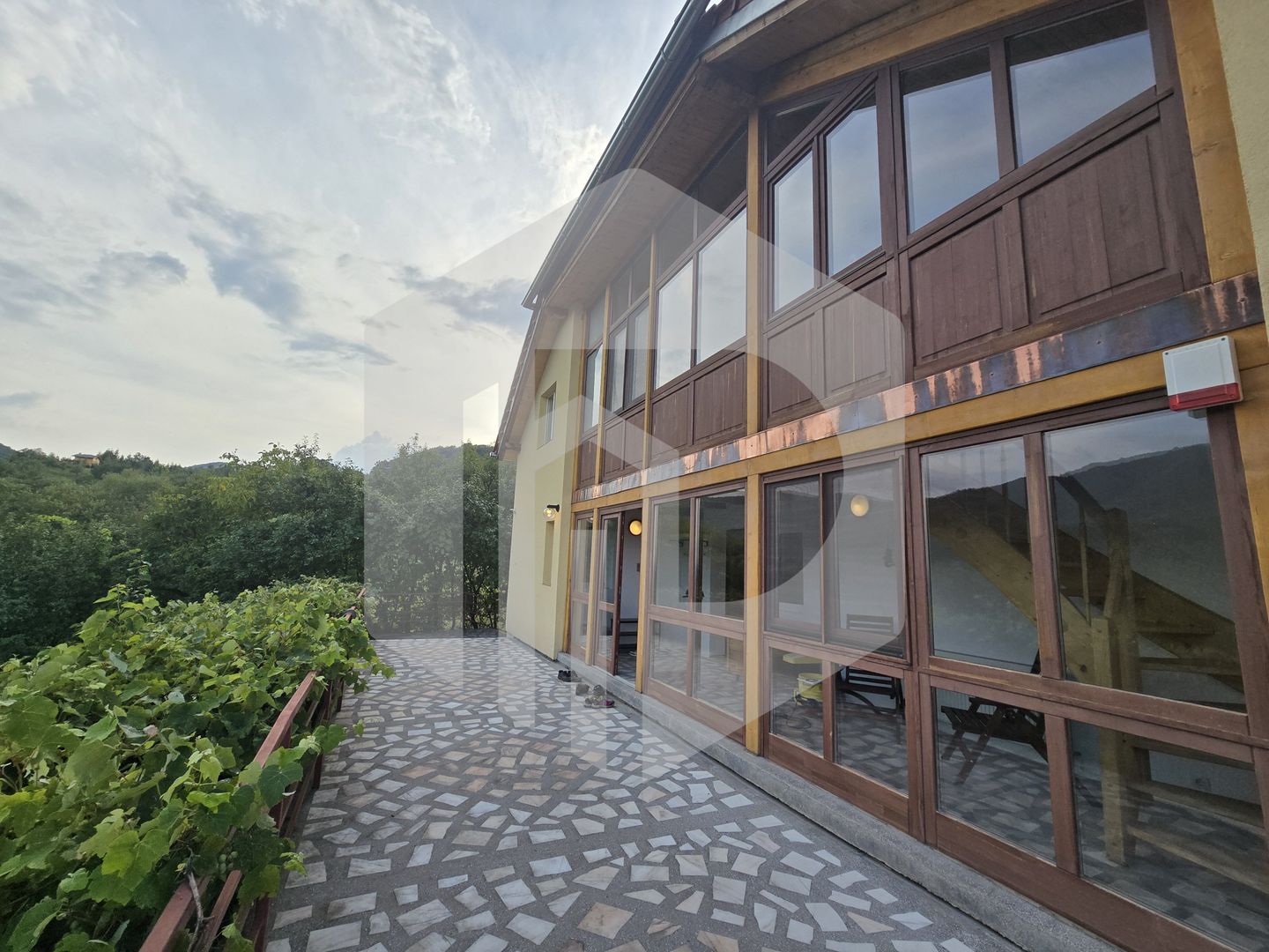 Casa individuala 4 camere teren 3825 mp Cisnadioara - Poză 6