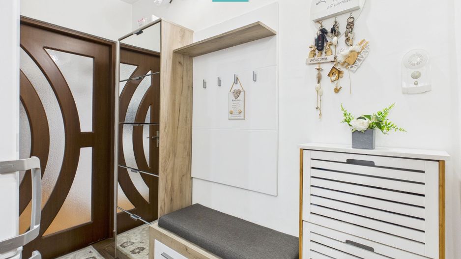 Apartament cu 3 camere complet mobilat și utilat - Poză 2