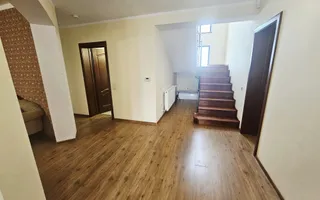 Vilă premium în Strejnicu | 8 camere | 345 mp utili | teren 595 mp - Poză 19