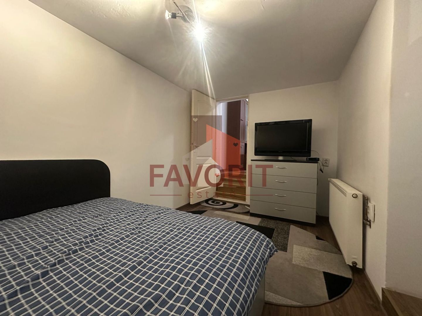 2 camere | centrala proprie | mobilat si utilat | gradina | zona excelenta | - Poză 7