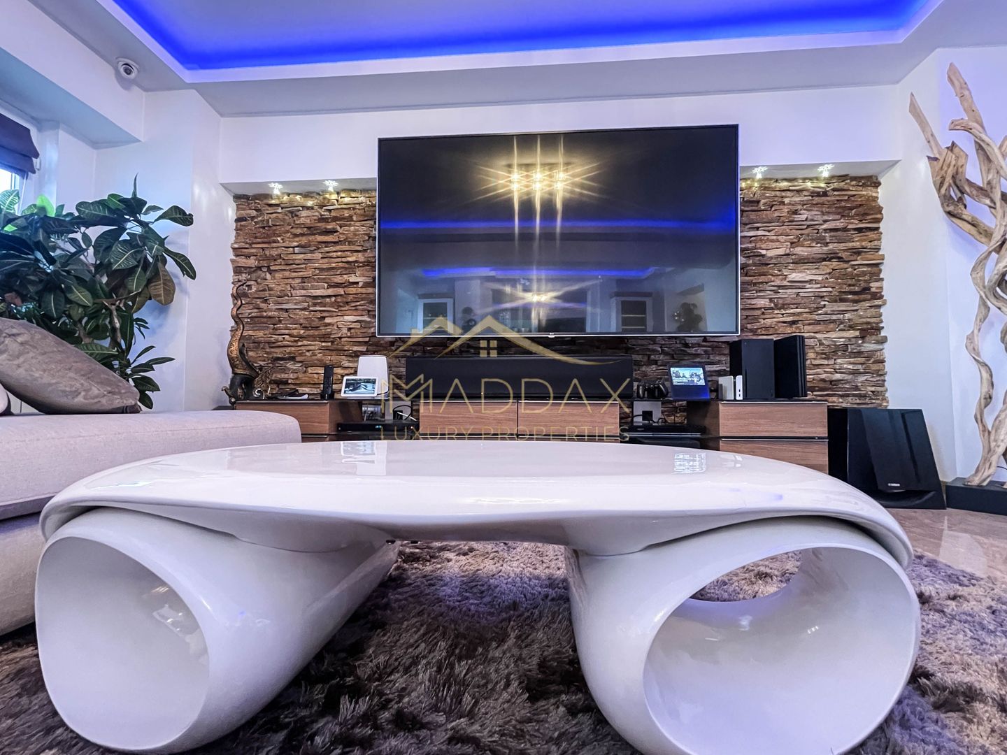 4 Room Apartment //***Smart Home***/Ready for usage/ 1 Parking // Nerva Traian - Poză 2