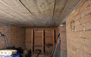 Casă complet renovată de vânzare în Amnaș – la doar 25 km de Sibiu! - Poză 44