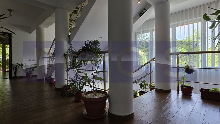 VANZARE CASA 7 CAMERE | PISCINA ACOPERITA | ZONA VATRA LUMINOASA - Poză 17