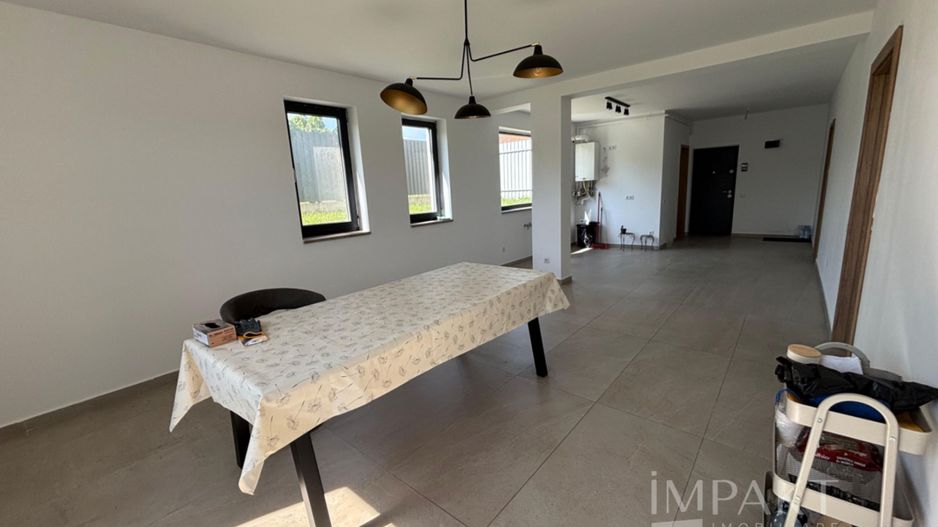 Apartament/spatiu comercial, Sânnicoara 80mp+curte exterioara 200mp, - Poză 8