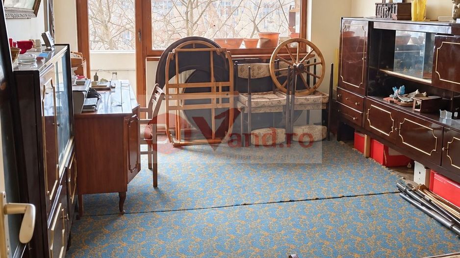De vanzare apartament cu 3 camere etj 3, Mazepa 1, 80.000 euro - Poză 3