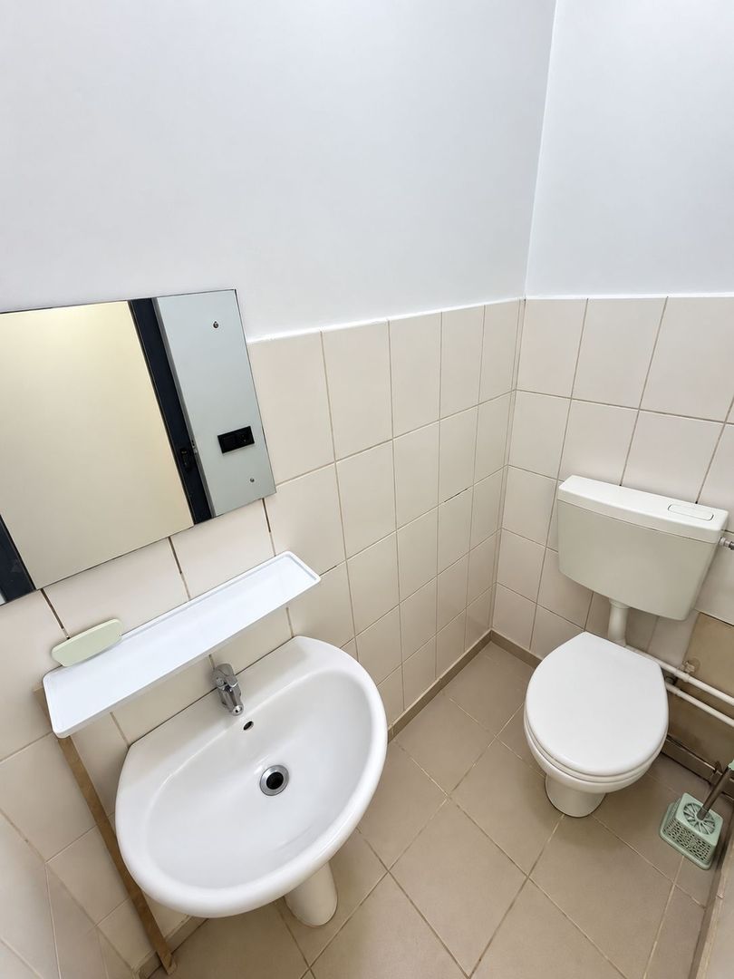 Spațiu comercial de închiriat  -Zona Olosig - Poză 3