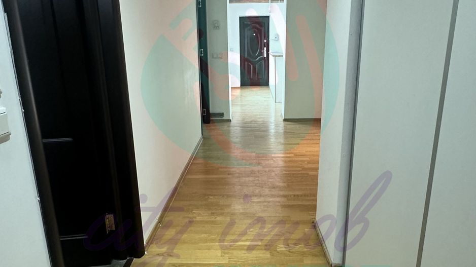 2 cam la 2 pasi de Bd Unirii - Constructie 2009 - Poză 5