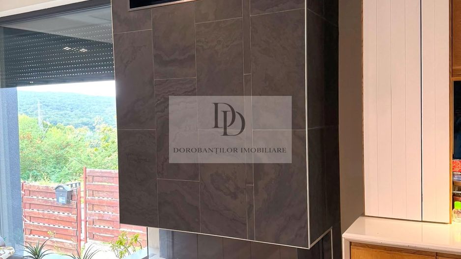 Duplex modern cu 4 dormitoare, Sală de fitness și 2 parcări – Europa - Poză 6