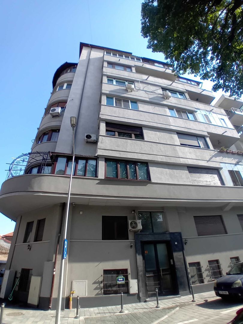 Ultracentral Apartament 4-5 Camere 176 mp Strada Negustori nr.14 - Poză 8