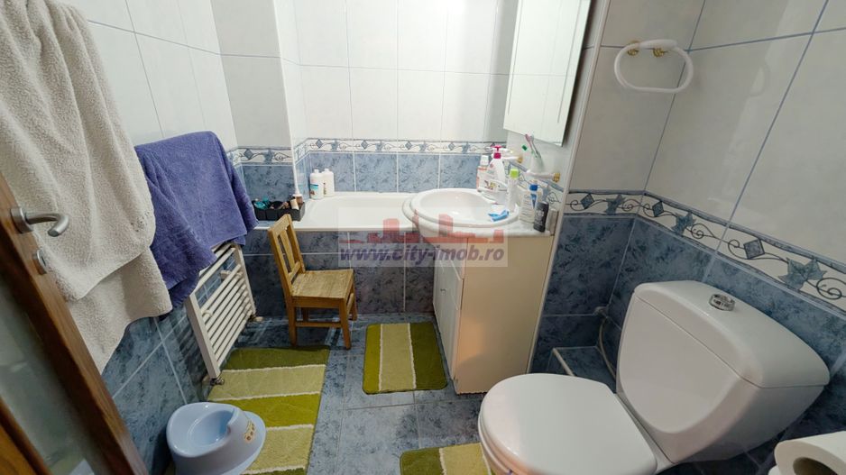 Vanzare Apartament 3 camere Curtea de Arges, Judetul ARGES - Poză 20
