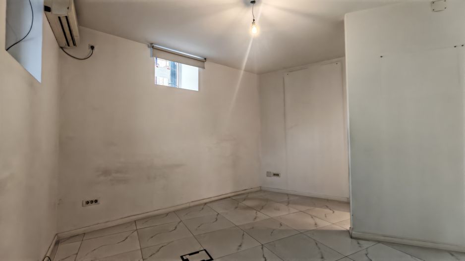 Spațiu comercial de inchiriat I Piata Romana I Vad pietonal intens - Poză 3
