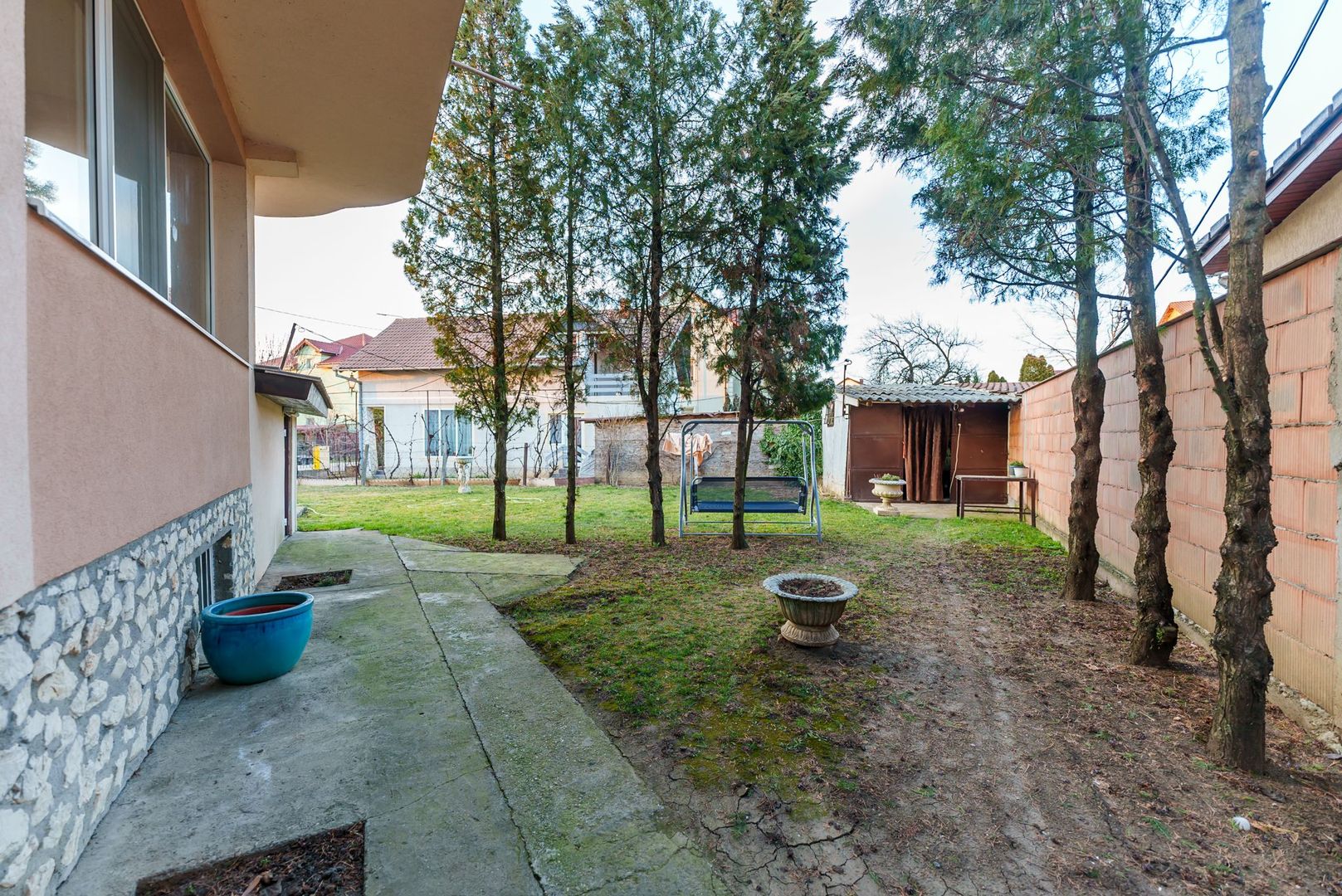 Casă  în Grădiște. Zonă foarte liniștită. - Poză 8