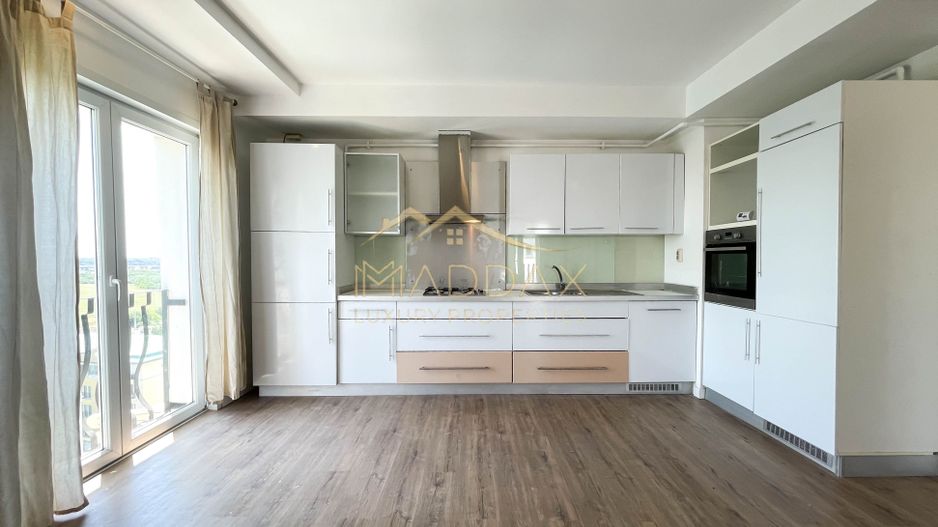 Apartament cu 3 camere // Complex Cosmopolis - Poză 6