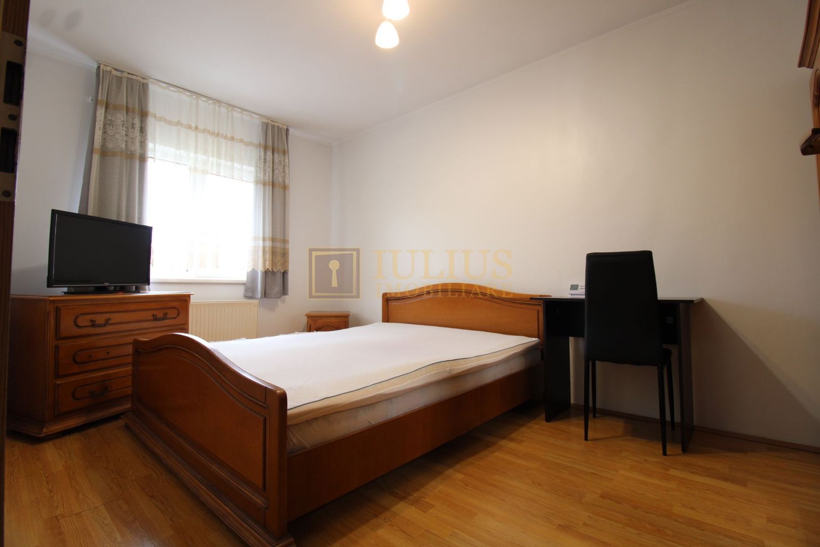 Apartament spatios, 3 camere, 2 bai, ideal pentru studenti - Poză 17