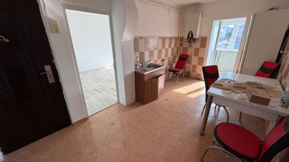 Apartament 2 camere, etaj 2 - zona Industriala - Poză 5