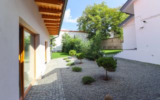 Apartament cu 2 camere in apropiere de UMF ! - Poză 18