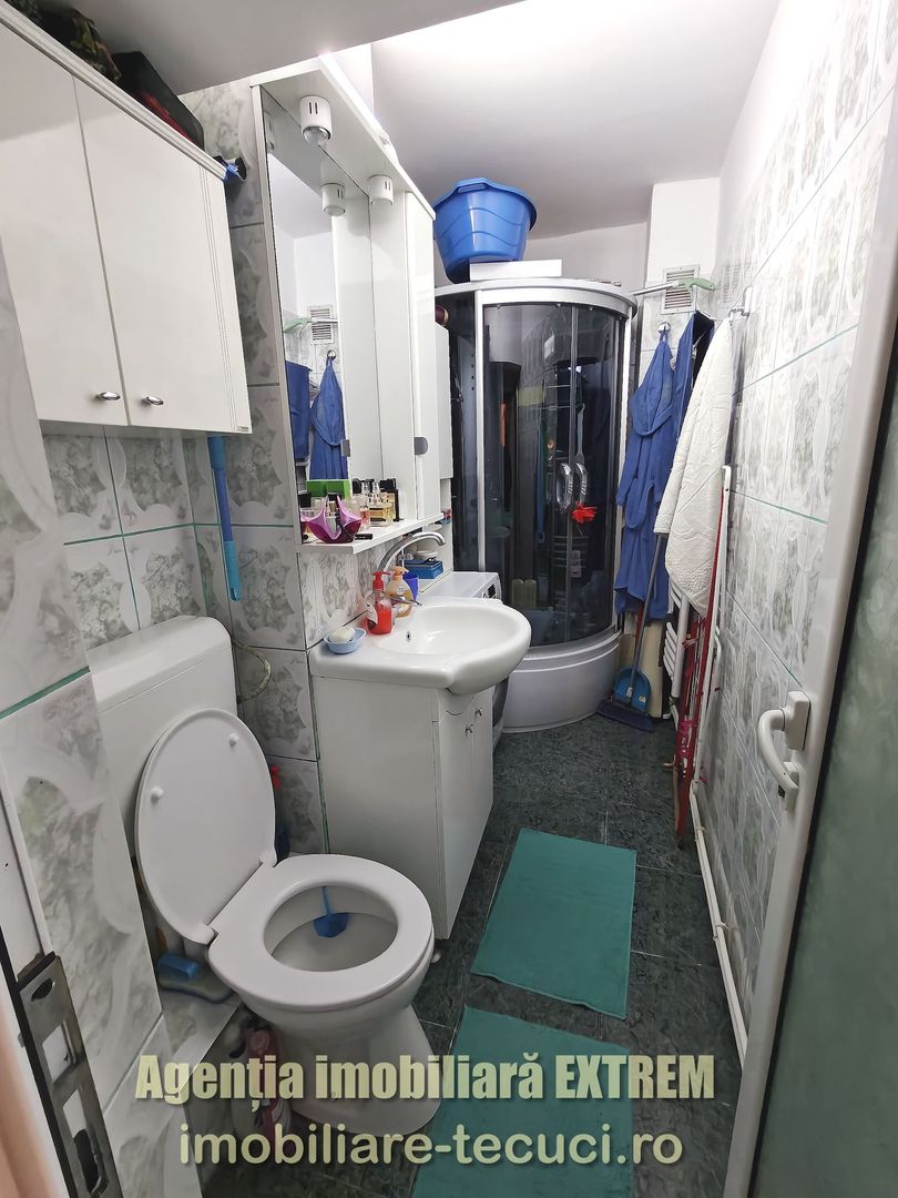 Apartament cu 2 camere, Etajul 1, 59mp, în Zona Industrială din Tecuci - Poză 5