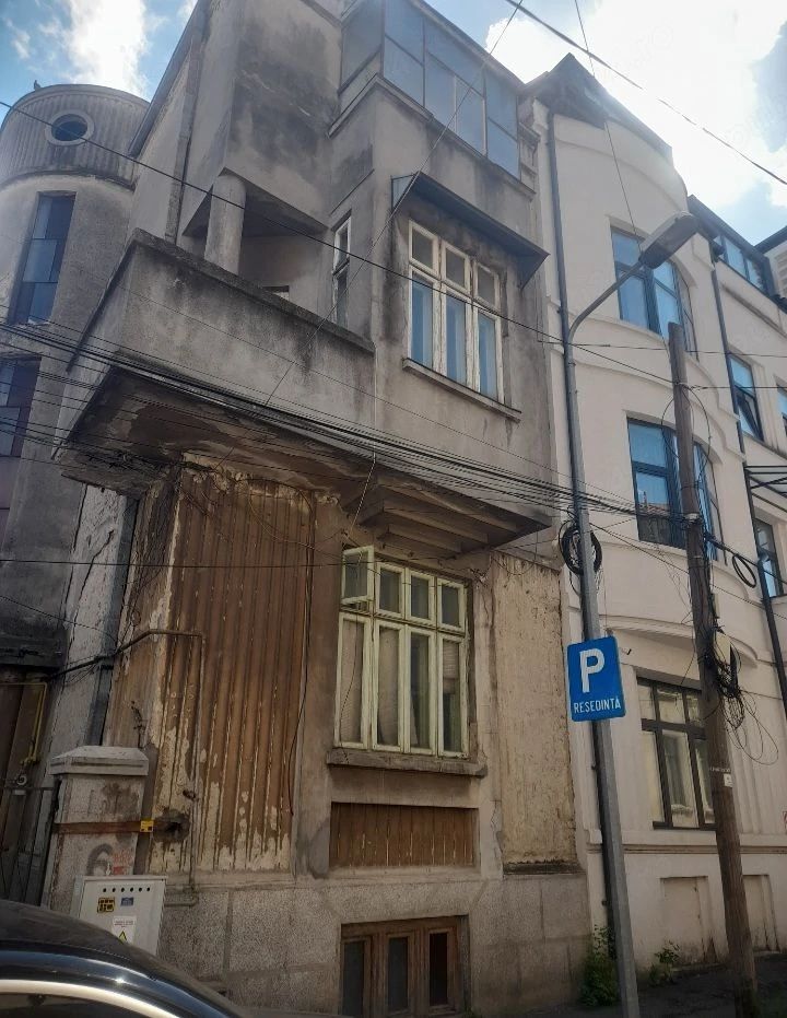 Imobil interbelic 1931, stil Art Deco, zonă ultracentrală Unirii - Poză 1