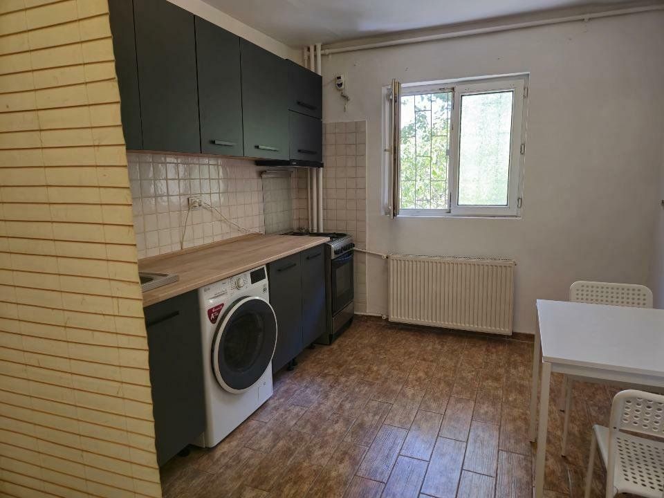 APARTAMENT LUMINOS METROU POLONA - Poză 4
