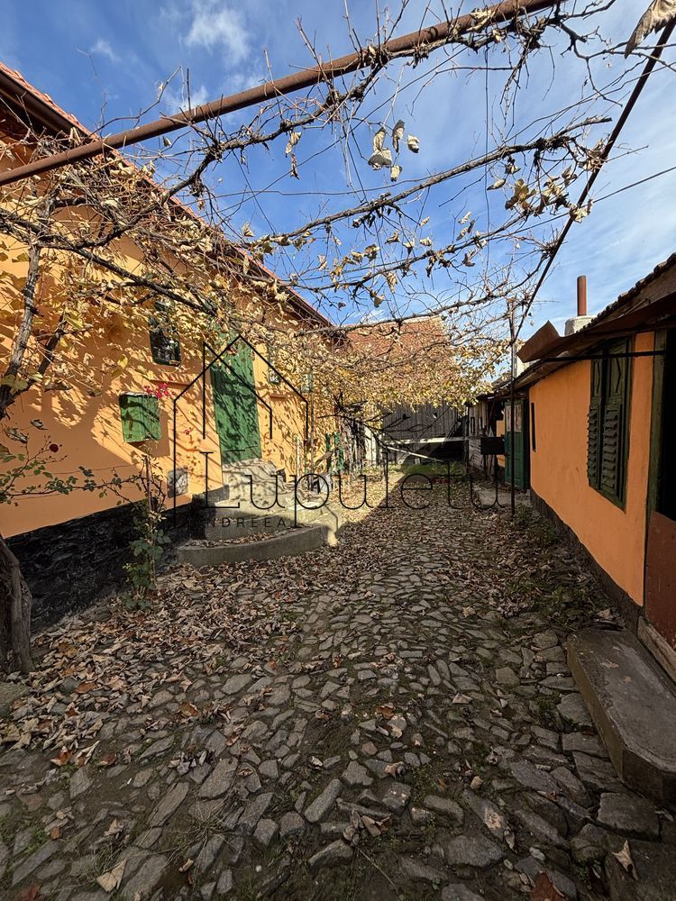 Casă Tradițională de Vânzare| Aciliu | Potențial investițional ridicat - Poză 1