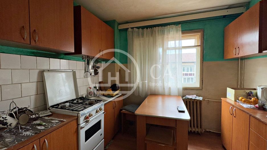 Apartament cu 2 camere de vanzare in zona Rogerius Oradea - Poză 6