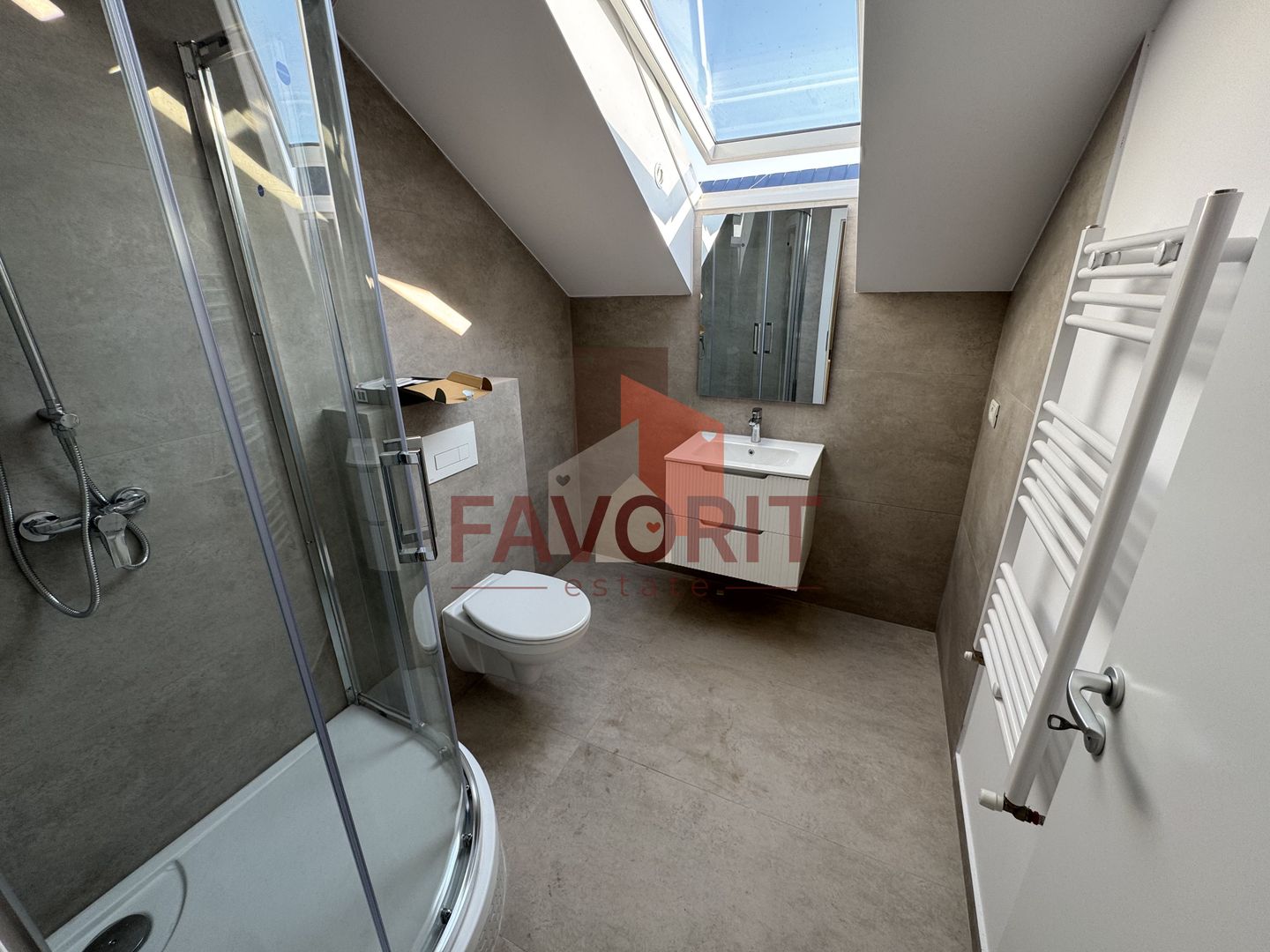 Disponibil imediat. 1 loc de parcare in CF. TVA 21% inclus. - Poză 14