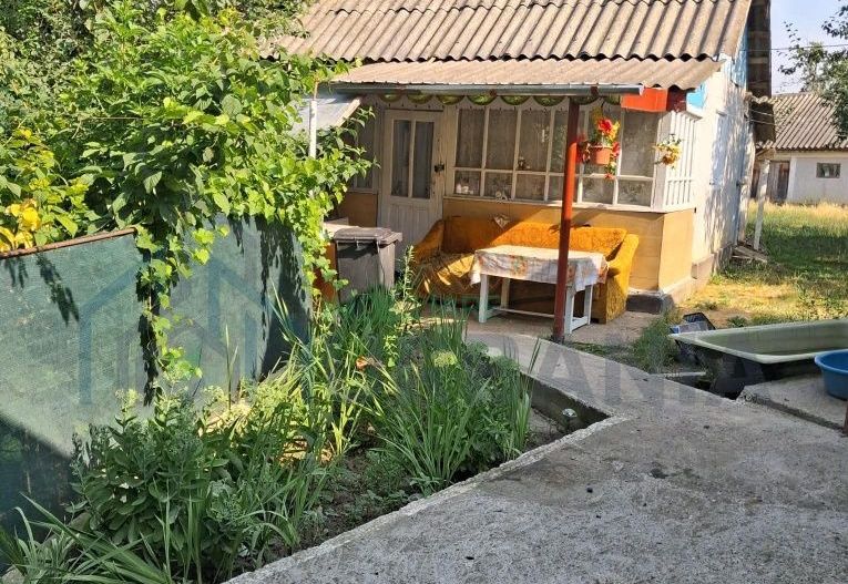 Proprietate de vânzare cu casă și teren în Hoisești, comuna Dumești - Poză 6