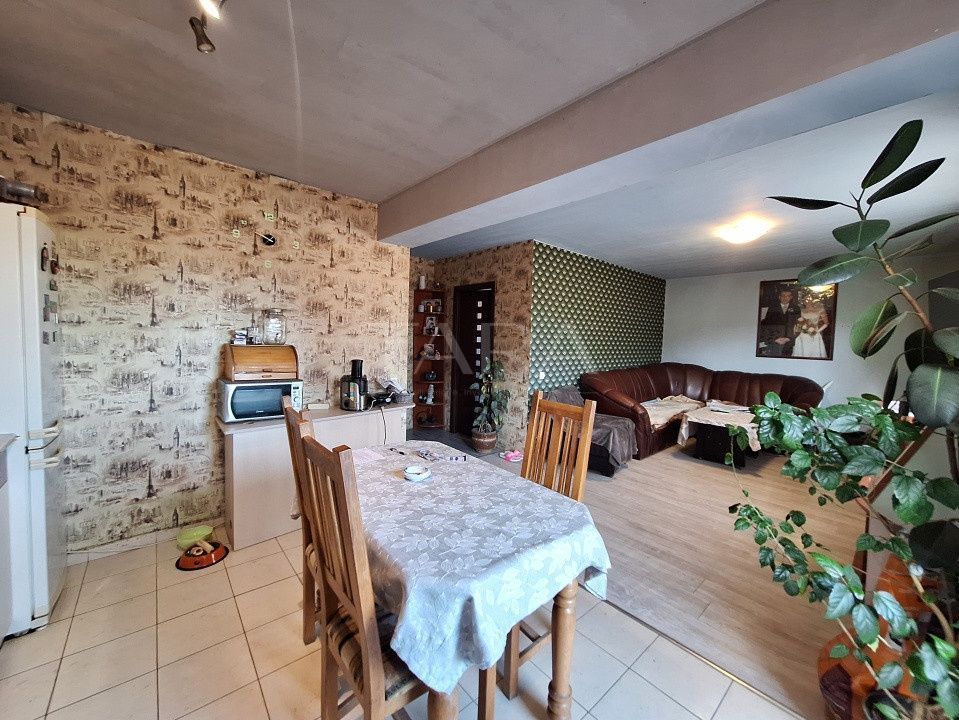Apartament cu 5 camere pe 2 niveluri, în zona Muzeul Apei – Florești. - Poză 3