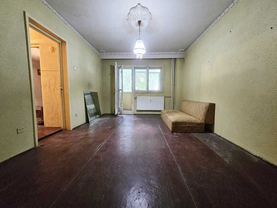 Apartament 2 camere Lujerului  54mp  3 min metrou etaj 2, decomandat - Poză 1
