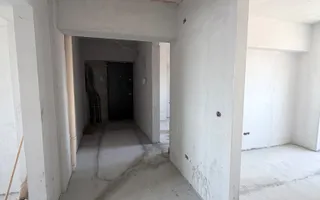 APARTAMENT SPATIOS CU VEDERE PE 2 PARTI - Poză 12