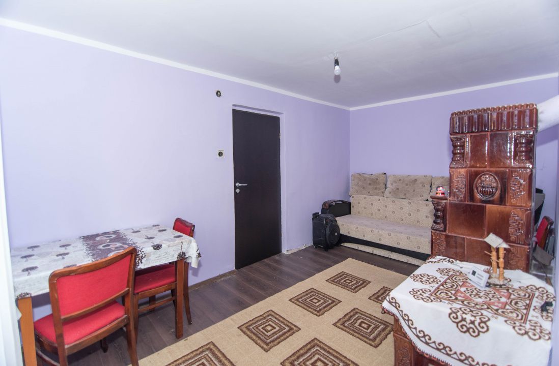  Casa gata de mutat+teren 1000 mp in zona de deal, jud. Arges - Poză 5