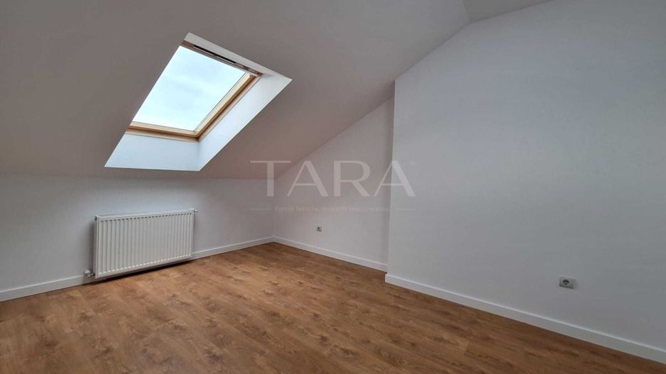 Apartament cu 4 camere tip mansardă,  Floresti. - Poză 3
