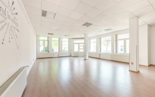 Spațiu comercial ultracentral pe 2 niveluri - Poză 1